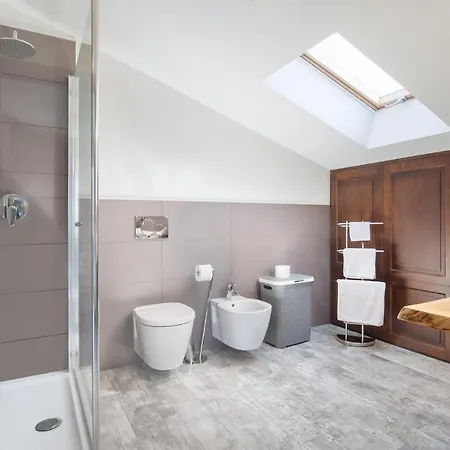 Luxury Penthouse/pool/50m To * Bardolino