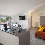 Luxury Penthouse/pool/50m To Apartman Bardolino