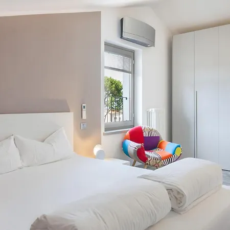 Luxury Penthouse/pool/50m To Apartment Bardolino