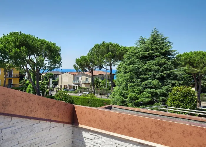 Luxury Penthouse/pool/50m To * Bardolino